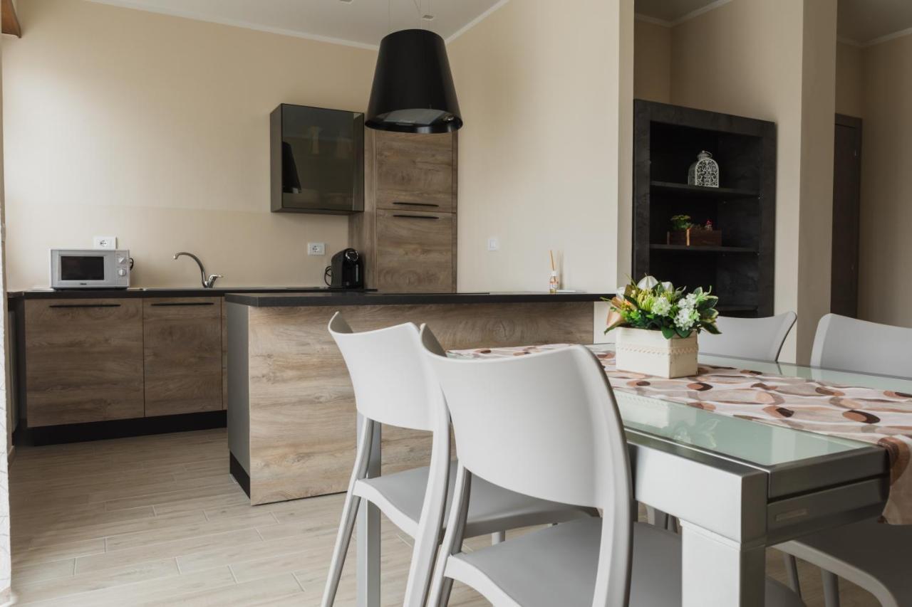 Agriturismo Ridaroca San Damiano d'Asti ภายนอก รูปภาพ